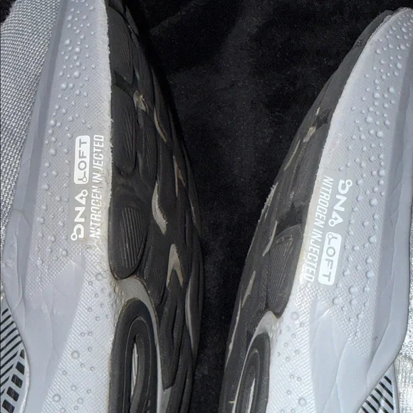 Brooks Adrenaline GTS 24Alloy/White/Gold FusionSize 11